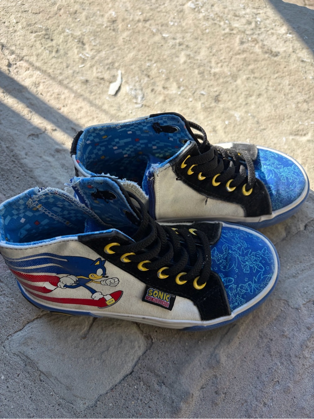 Sonic SEGA Kids' Black and Blue Sneakers - Pixel Pattern